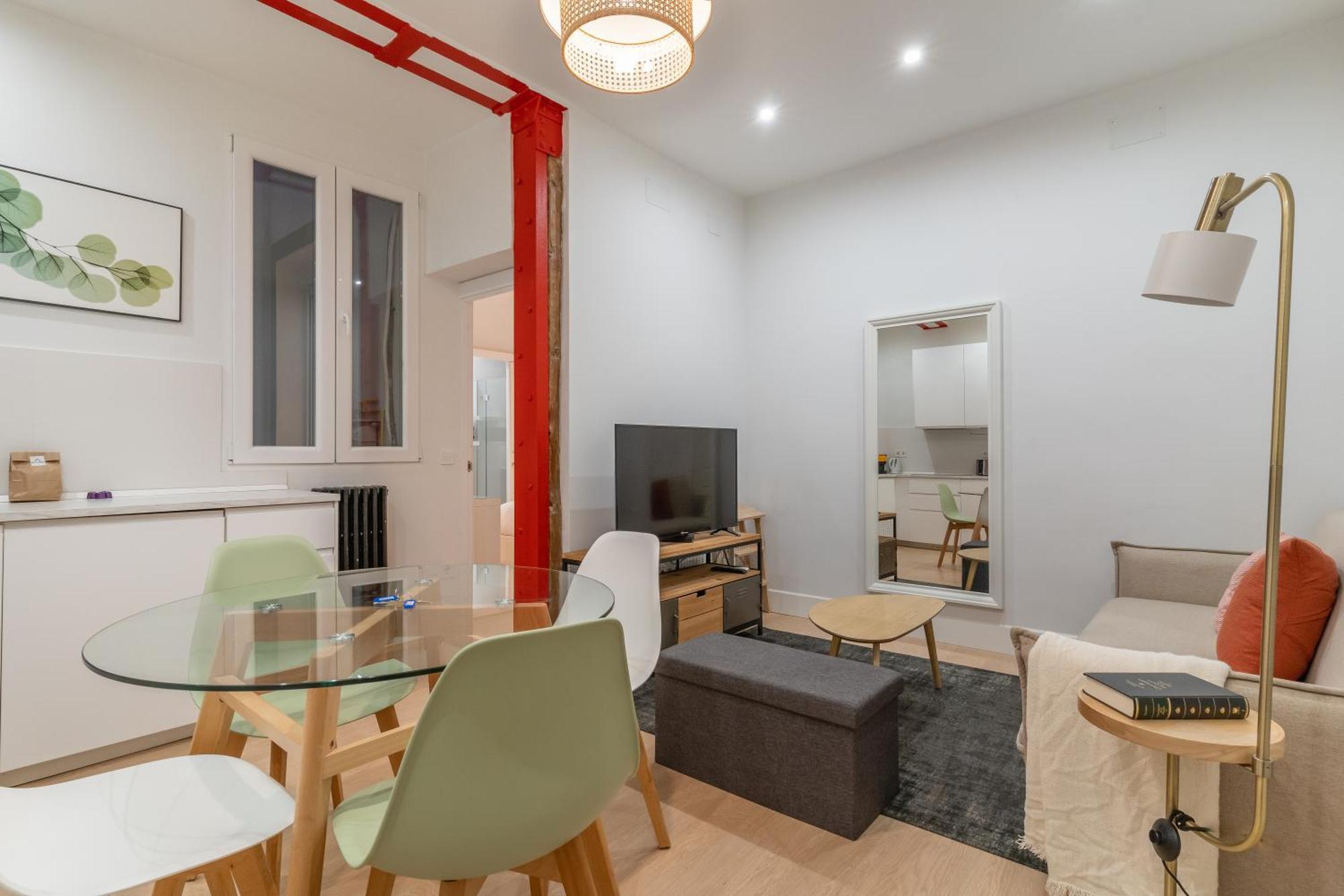 Cozy And Central-1Bd 1Bth- Cortes Apartment Madrid Exterior photo