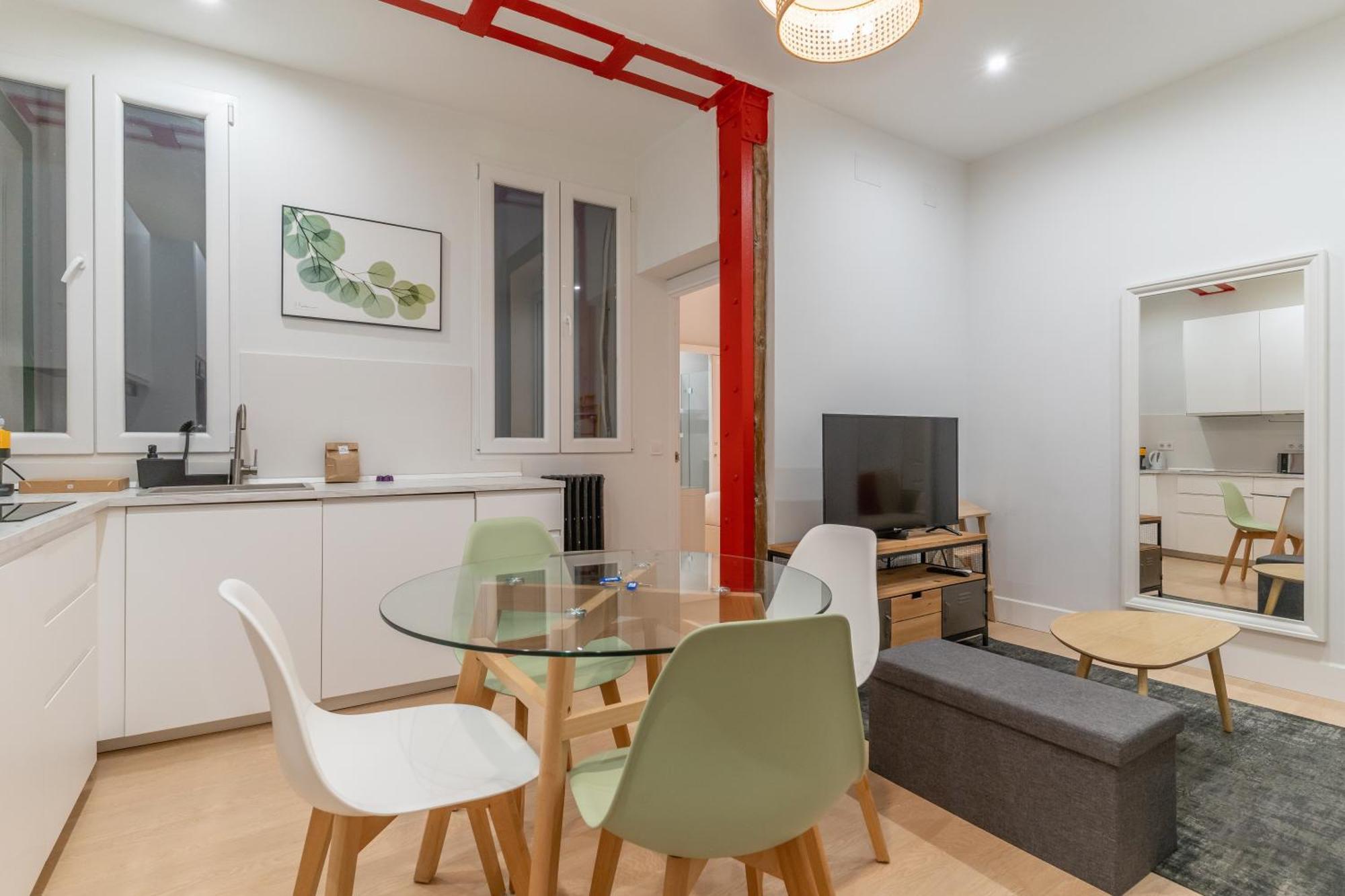 Cozy And Central-1Bd 1Bth- Cortes Apartment Madrid Exterior photo
